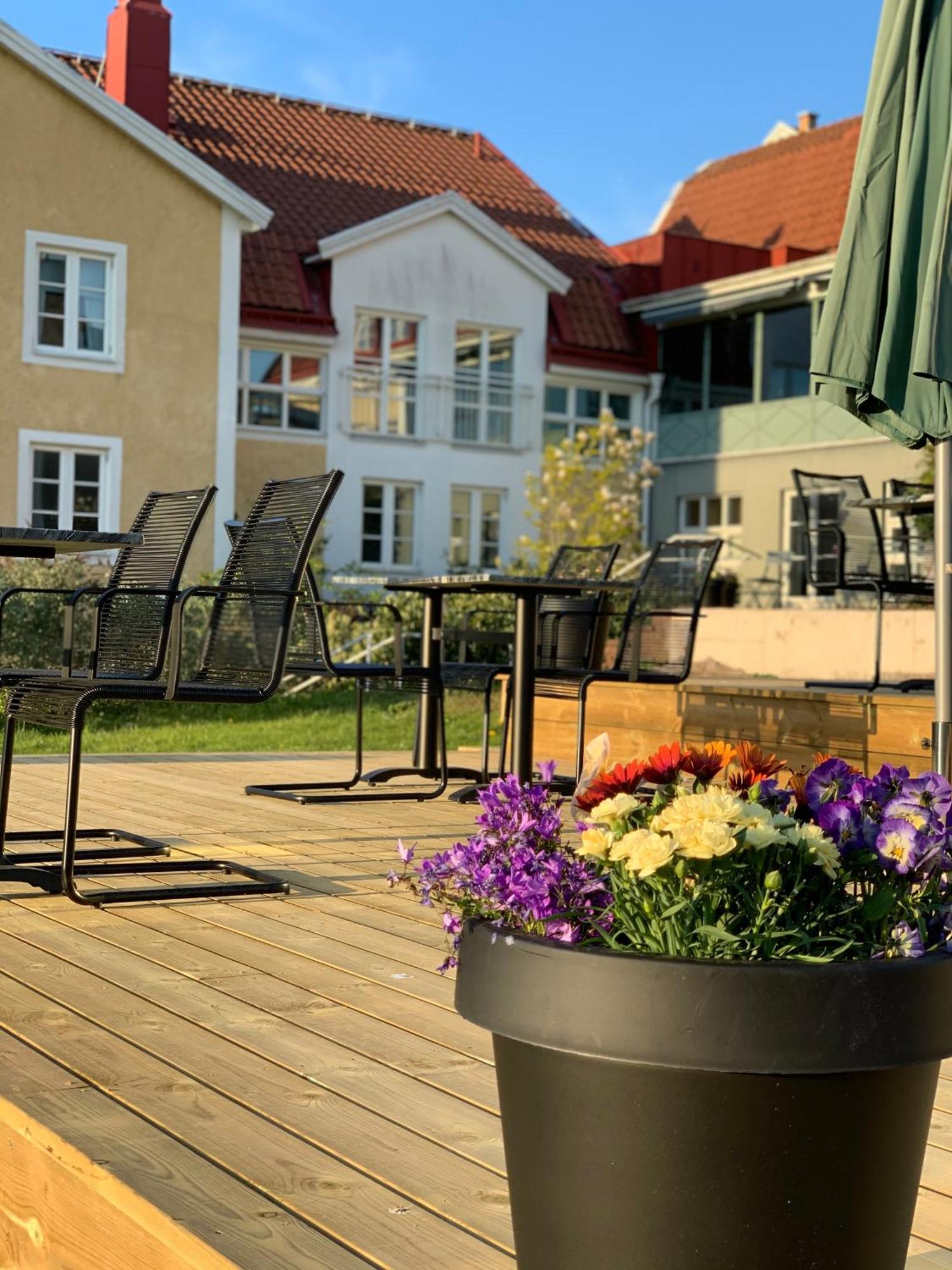 Halltorps Gaestgiveri Buitenkant foto